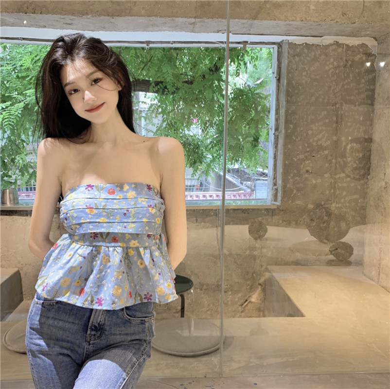 Áo Tank Top Hoạ Tiết Hoa Thiết Kế Ngọt Ngào Dành Cho Nữ