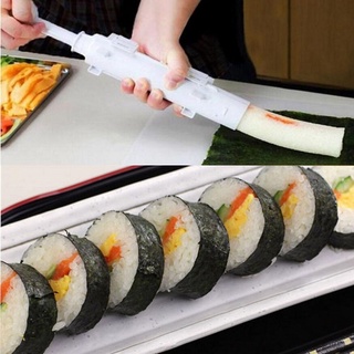 Khuôn bằng ống trụ làm Sushi giúp các bạn trẻ làm cơm cuộn siêu nhanh. Thao tác nhanh dễ làm, vệ sinh sạch sẽ