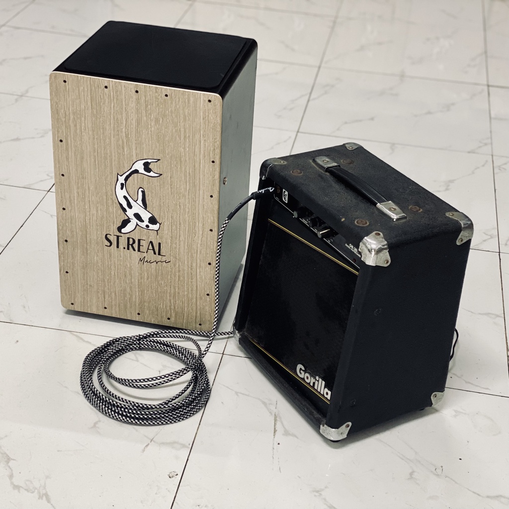 Trống Cajon ST.Real Guitar Sài Thành mã CJ-EQ8 có lắp EQ kết nối loa tặng kèm bao đựng,dây jack