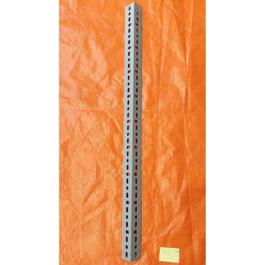Cây 170cm-Sắt V Lỗ 4x4cm