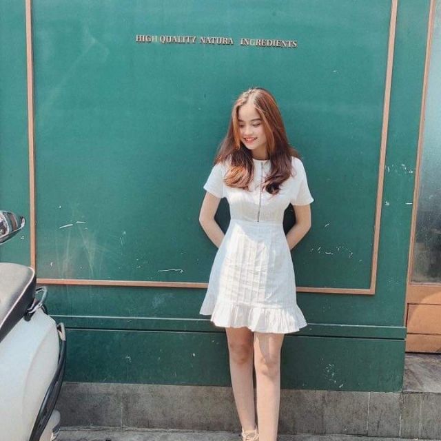Đầm xô trắng xoè