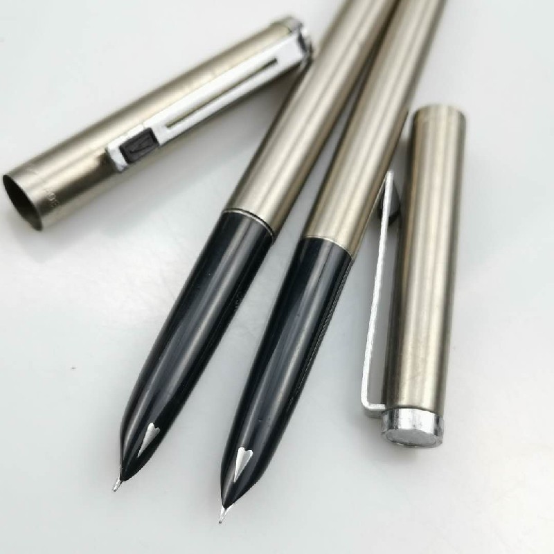 goods in stock Out-of-print collection Early old white ling All-steel dark-tip fountain pen All-steel penholder Love arrow squeeze ink absorber