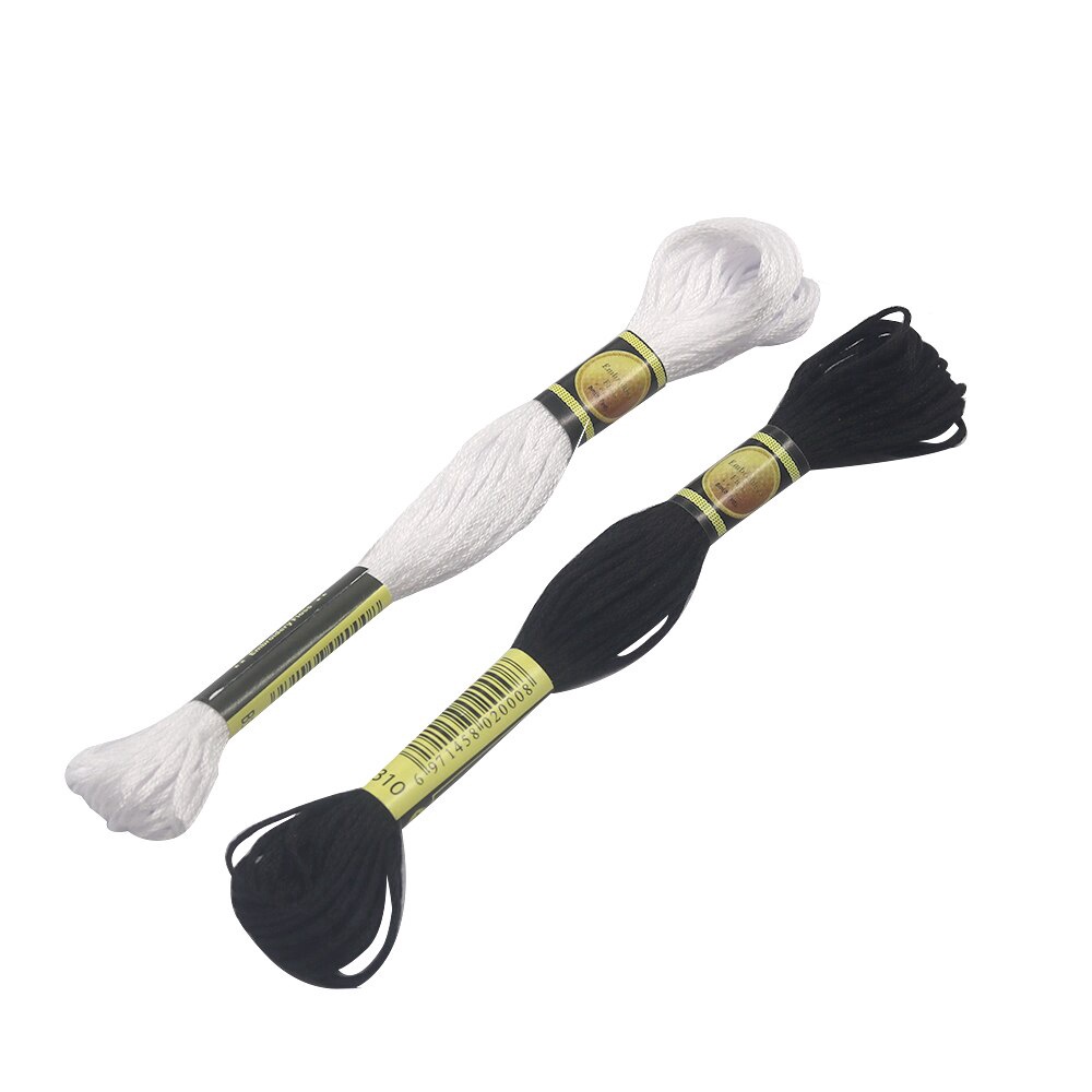 Set 12 cuộn chỉ thêu 8m màu trắng đen 122
