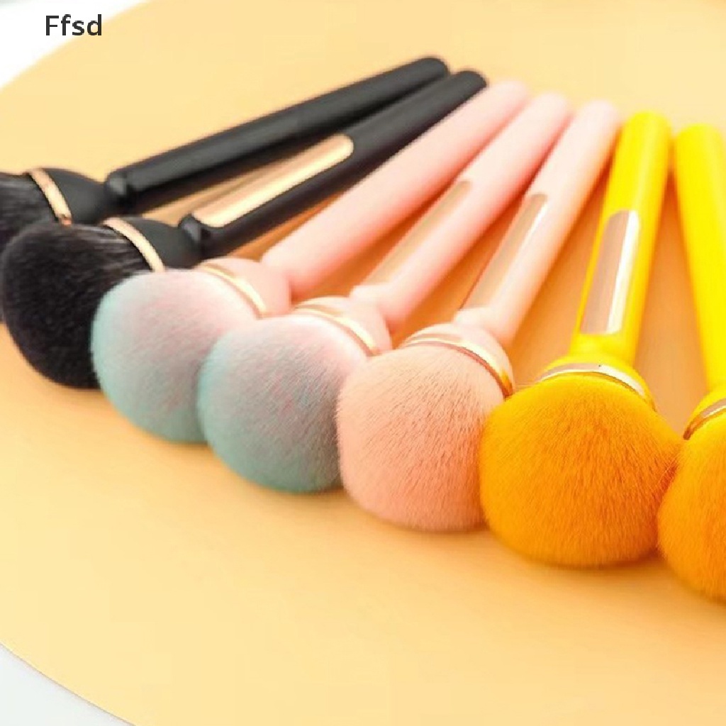 1 Cọ Trang Điểm Nền / Tạo Khối Cỡ Lớn Lông Mềm