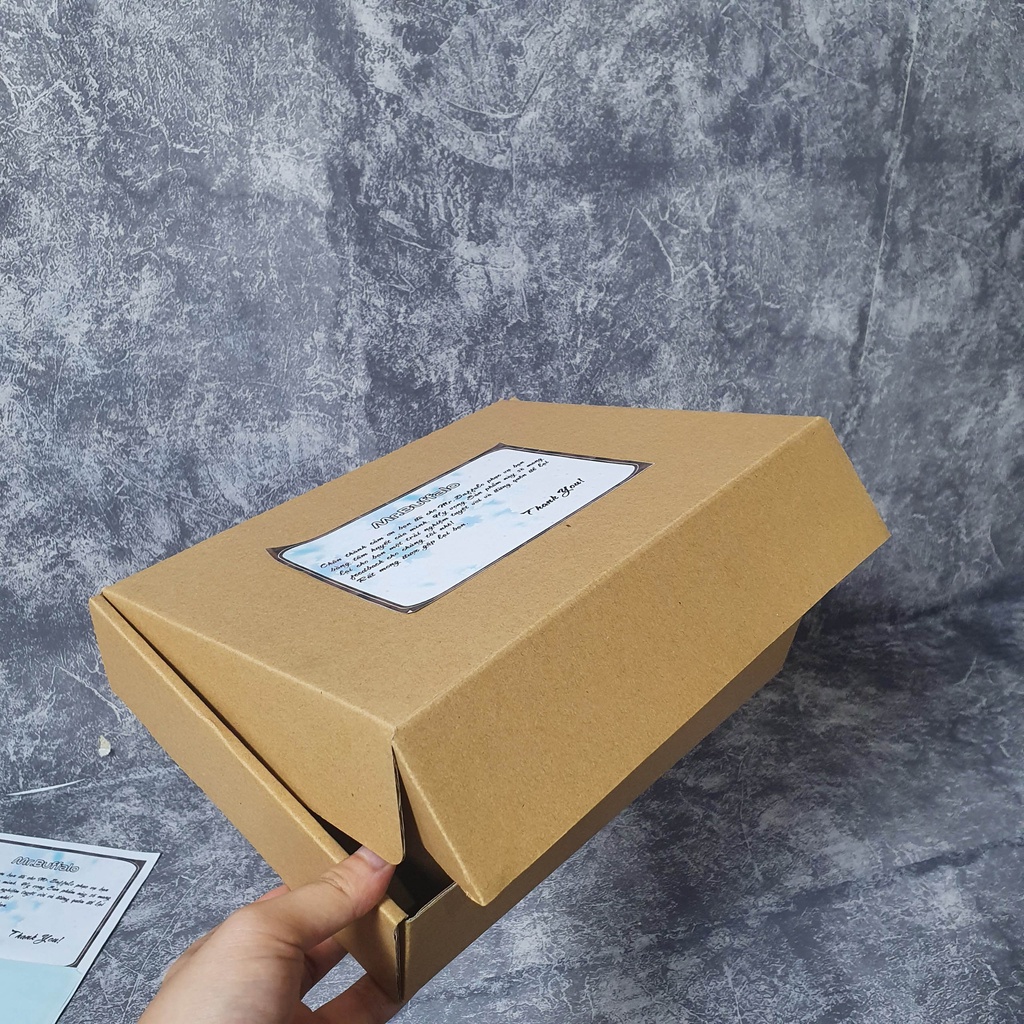 Hộp catton đựng áo Thun Mr.Buffalo full box + tem