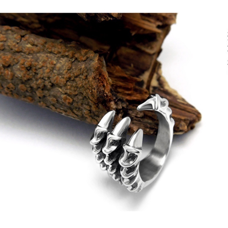 Nhẫn Thiết Kế Đặc Biển Phong Cách Retro