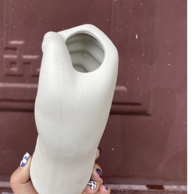 Lọ cắm hoa hình bàn tay bình cắm hoa độc lạ trang trí nhà cửa