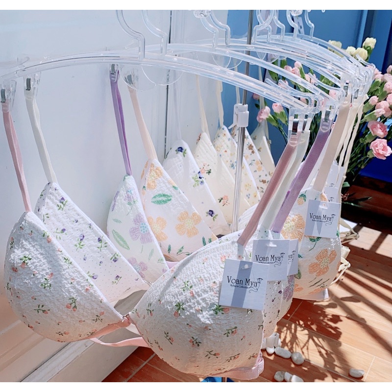 Áo Bralette vải xốp mịn mát hoa nhí - áo ngực cài trước, không gọng, mút rời Nội y thiết kế Voan Mya Voanmya