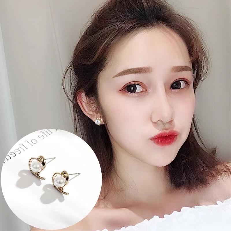 Khuyên Tai Thời Trang Hàn Quốc Mới Mẻ Độc Đáo