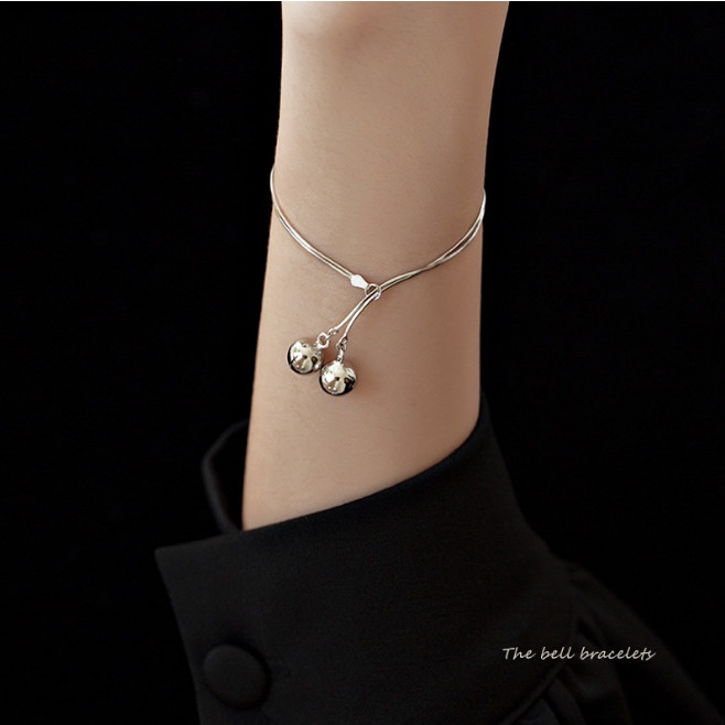 Lắc Tay Titan Nữ Dây Mì Lục Lạc TT 4061