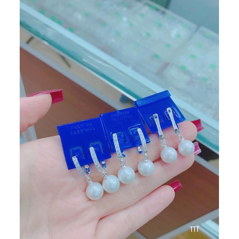 FREE SHIP BÔNG TAI TREO TRAI BẠC TA