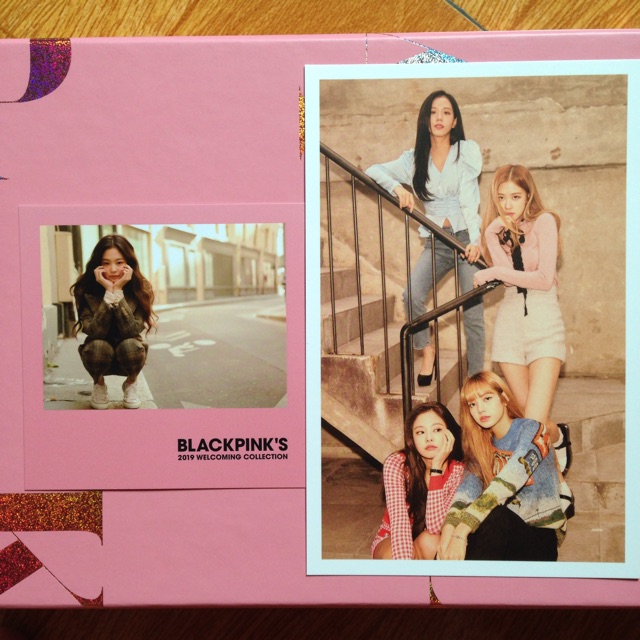 Pola Jennie + Postcard
