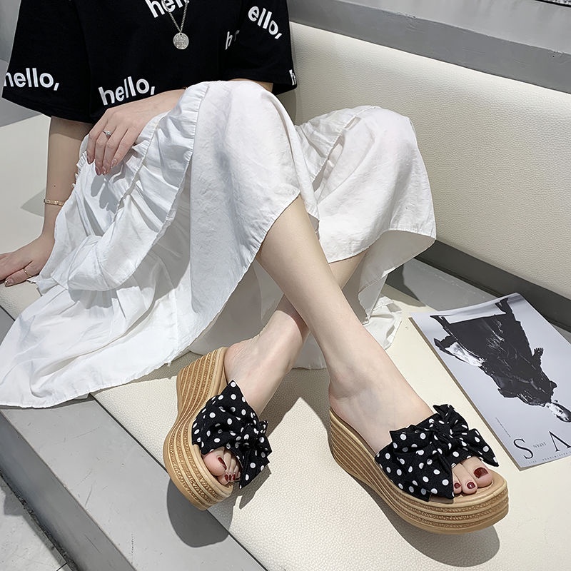 Dép sandal đế xuồng thời trang đi biển mới xinh xắn dành cho nữ
