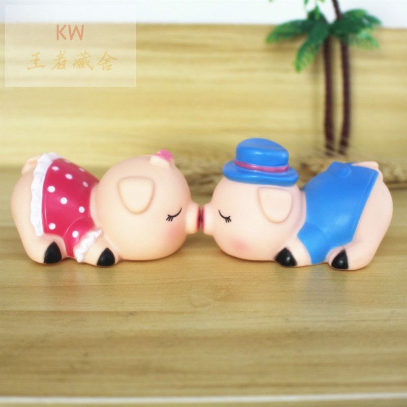 Phụ kiện heo cô dâu chú rể nằm mẫu mới trang trí tiểu cảnh,  chậu cây, làm đồ thủ công, trang trí bánh gato (gateau)