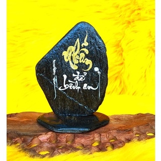 Thư pháp trên đá chữ nhẫn. kích thước: 12x7x14cm. .