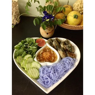 ĐĨA ĐỰNG ĐỒ ĂN HÌNH TRÁI TIM , HÀNG GỐM SỨ BÁT TRÀNG CAO CẤP