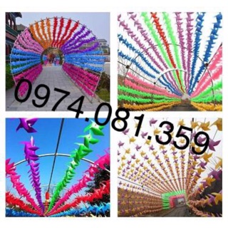 Chong chóng nhựa (kèm dây hoặc que cắm và ốc chốt )