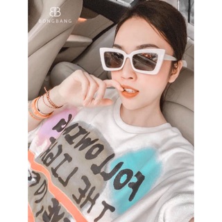 Kính mắt mèo màu trắng