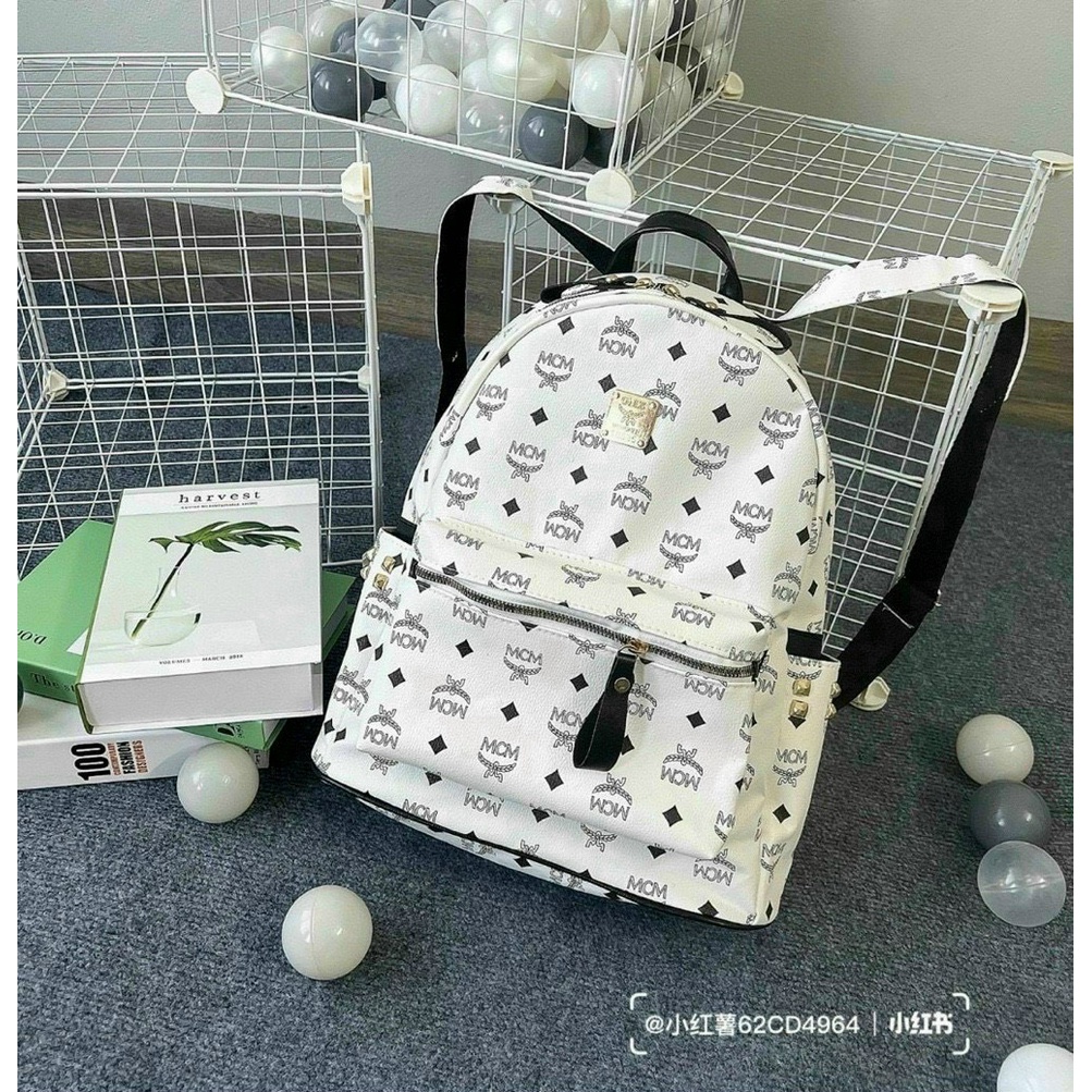 Balo đi học, đi chơi SIZE 40 M.C.M siêu hot cho nam và nữ, ngăn lớn rộng để vừa A4 laptop (cam kết hàng chuẩn ảnh)DC25