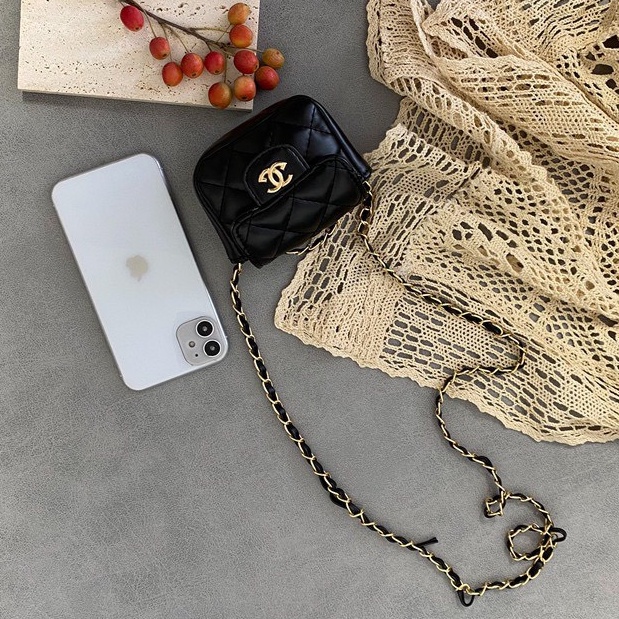 Túi mini quai chéo hoạ tiết Trần Trám sành điệu cho bé T809