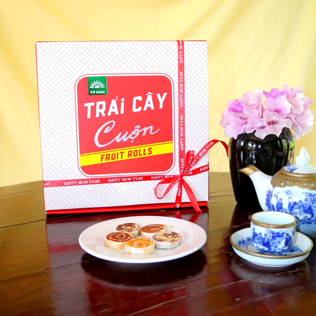 Combo 4 hộp mứt trái cây cuộn ít ngọt đặc sản Đồng Tháp làm quà biếu Tết | BigBuy360 - bigbuy360.vn