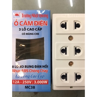 Ổ Cắm Điện 3 Lỗ Cao Cấp Có Màng Che Trường Nhật Quang