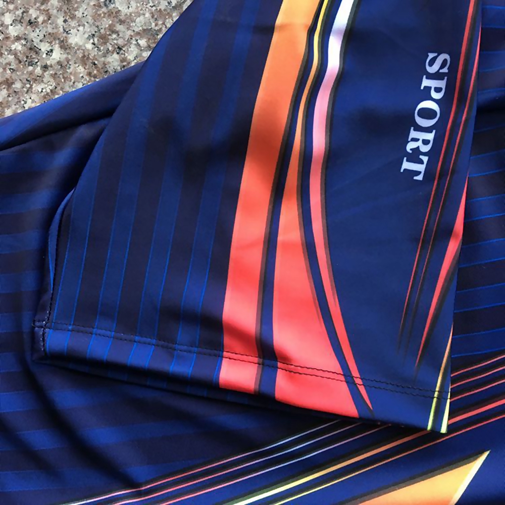 Quần bơi ôm sát in hình độc đáo cho nam | BigBuy360 - bigbuy360.vn