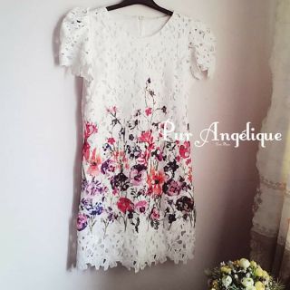 Đầm ren in vườn hoa păng xê size M