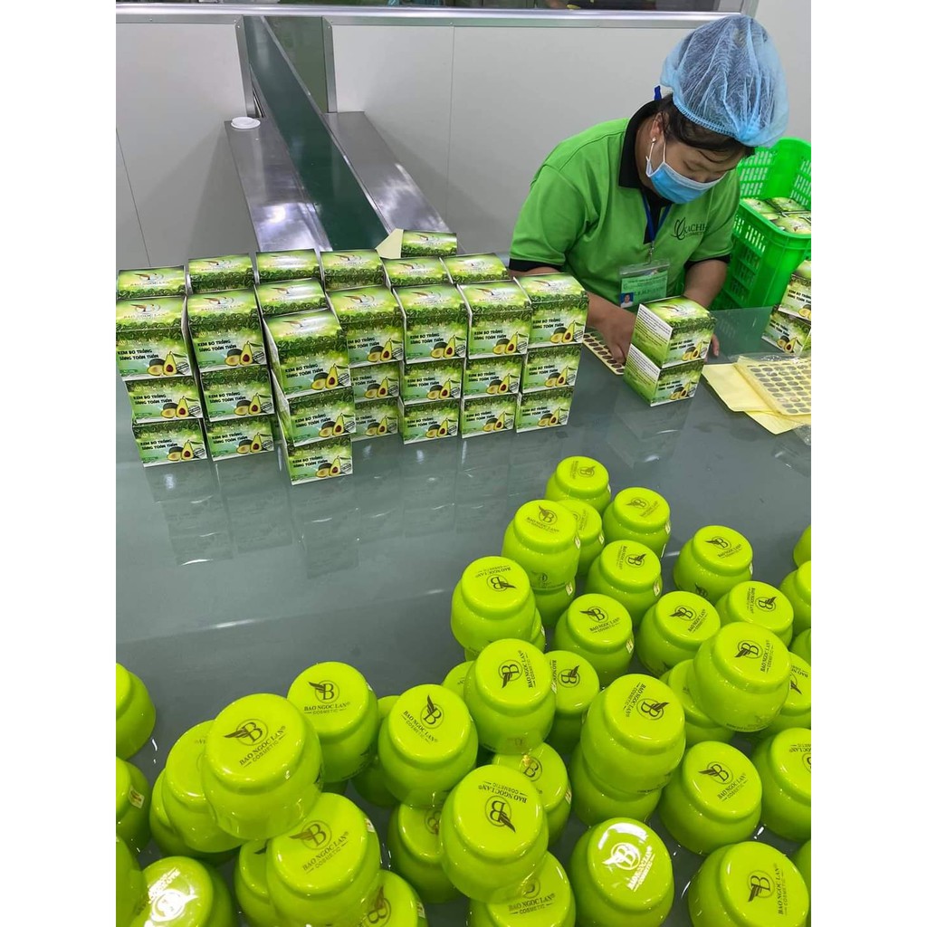 Dưỡng Trắng Da Body Bơ Xanh Bảo Ngọc Lan Chính Hãng