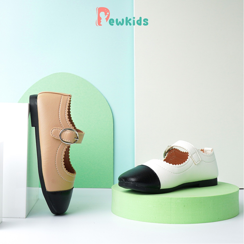 Giày búp bê cho bé Dewkids thiết kế quai dán phối màu B&amp;W đơn giản năng động