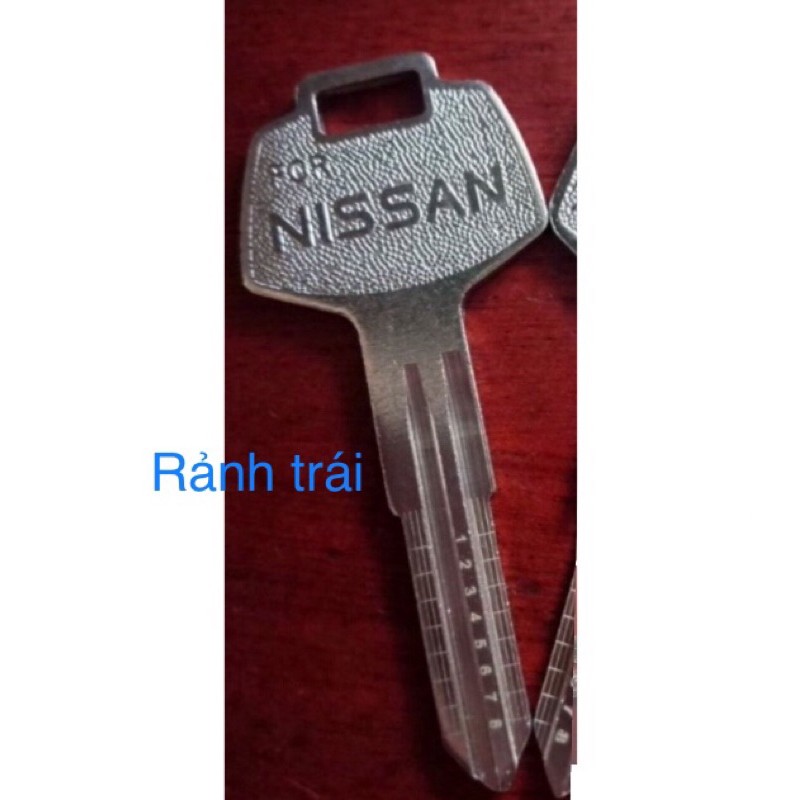 Phôi chìa khoá xe NISSAN ( rảnh trái )