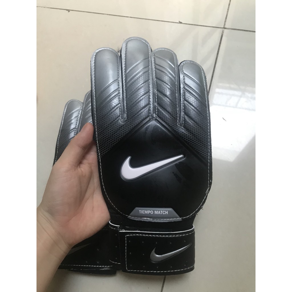 Găng tay thủ môn adidas,nike chất lượng cao giá rẻ