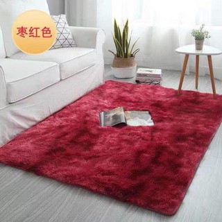 Thảm lông loang trải sàn