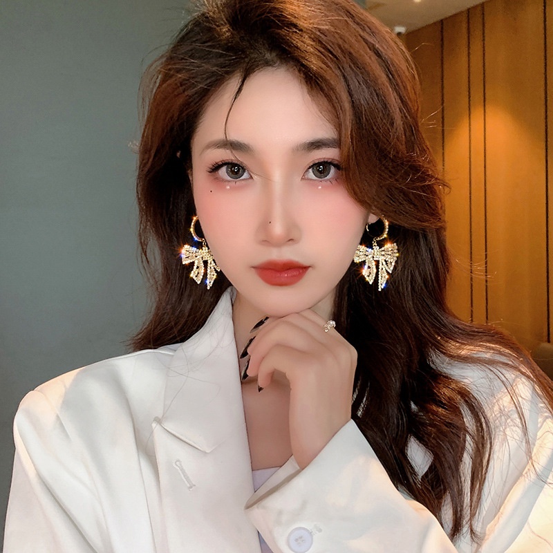 Bông Tai Dài Hình Nơ Đính Đá Lấp Lánh Sang Trọng Phong Cách Hàn Quốc Dành Cho Nữ