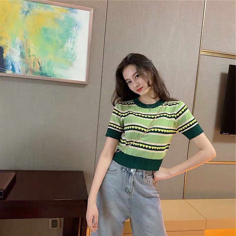 KÈM ẢNH THẬT-  Áo len dệt kim cộc tay xanh lá phối viền họa tiết sọc ngang trái tim style Hàn Quốc