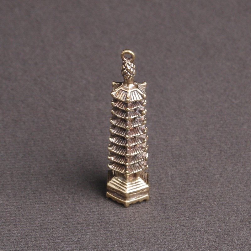 Mặt dây chuyền hình tháp bằng đồng thau sáng tạo