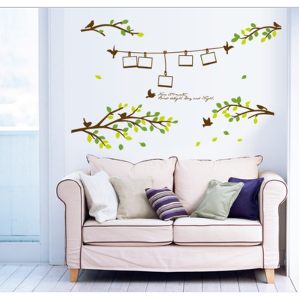 Decal trang trí tường  nhánh cây và khung hình