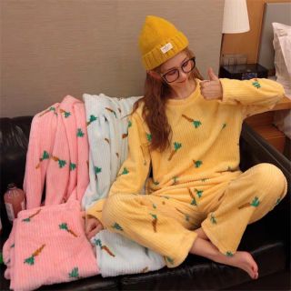 Bộ đồ ngủ, bộ mặc nhà Quảng Châu nỉ bông cà rốt ấm áp freesize