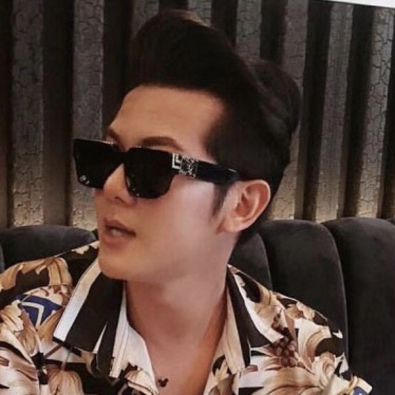 Kính râm thời trang LV mắt vuông màu đen,thiết kế hiện đại,trẻ trung dành cho cả nam và nữ,chống UV400.Xu hướng của năm