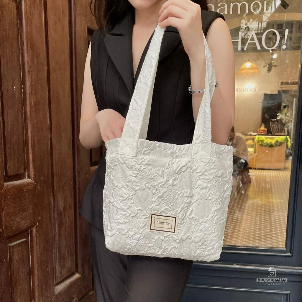 T390 - Túi vải túi tote Pleasant Time thêu hoa nữ tính - màu trắng