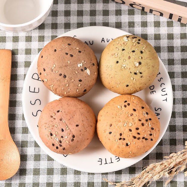 250G BÁNH MÌ NGŨ CỐC NGUYÊN CÁM NHIỀU VỊ, EATCLEAN