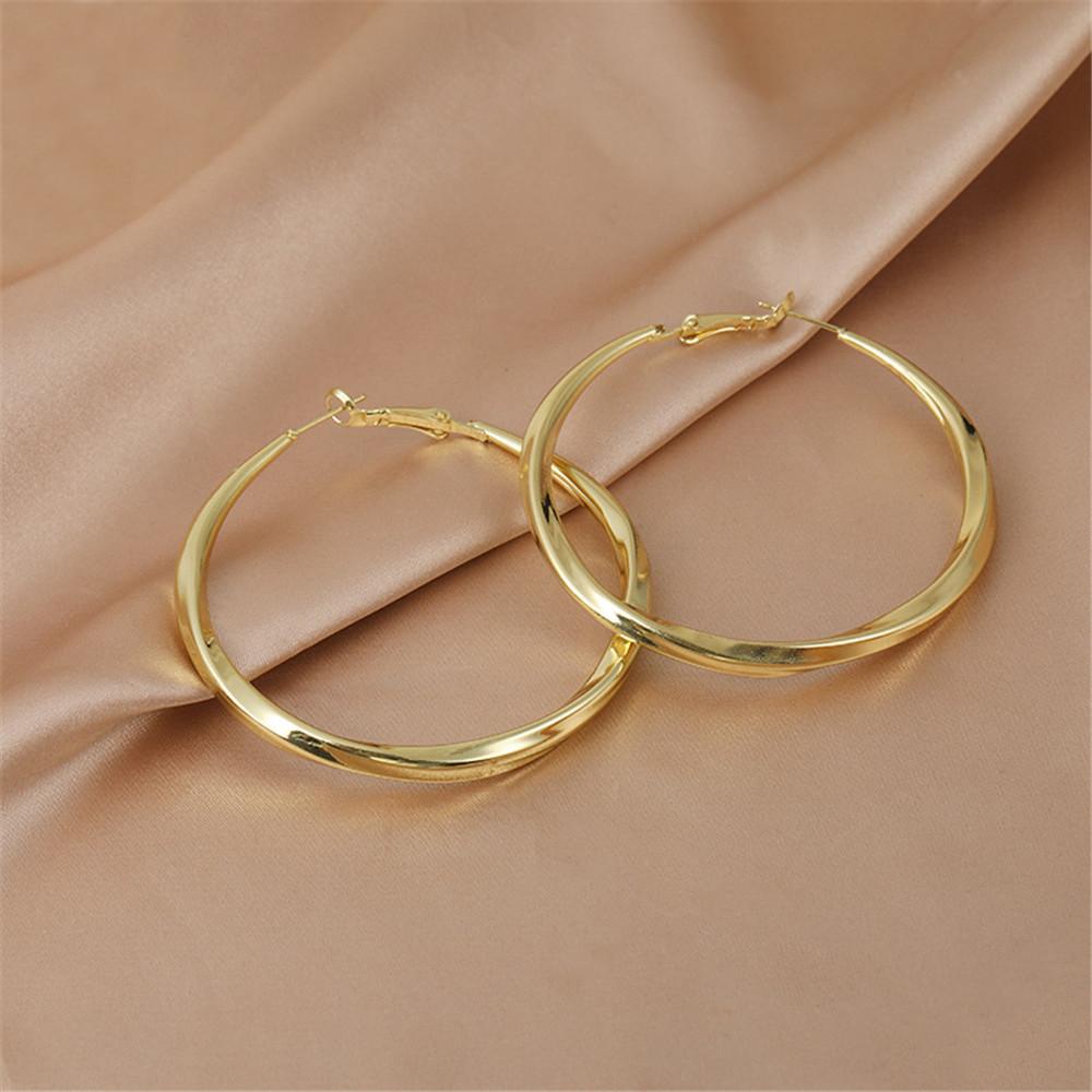 Đôi Khuyên Tai Vòng Tròn Lớn Trơn Mịn Thời Trang Cho Nữ