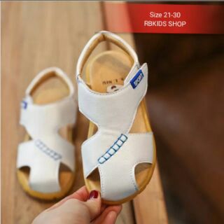 Sandal bít mũi Sport cho bé