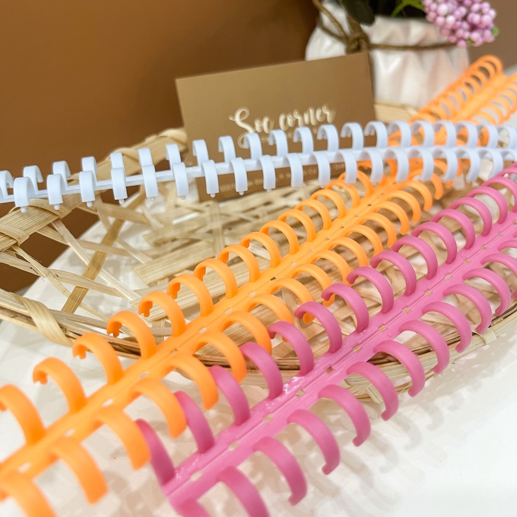 Còng nhựa đóng gáy giấy các màu tự cắt