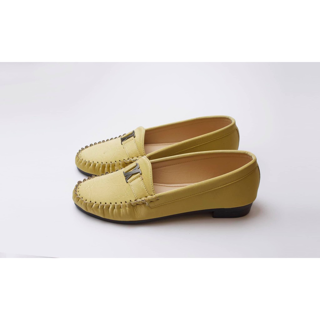 GIÀY MỌI MOCCASIN VÀNG X DA NHĂN CM002Y | BigBuy360 - bigbuy360.vn