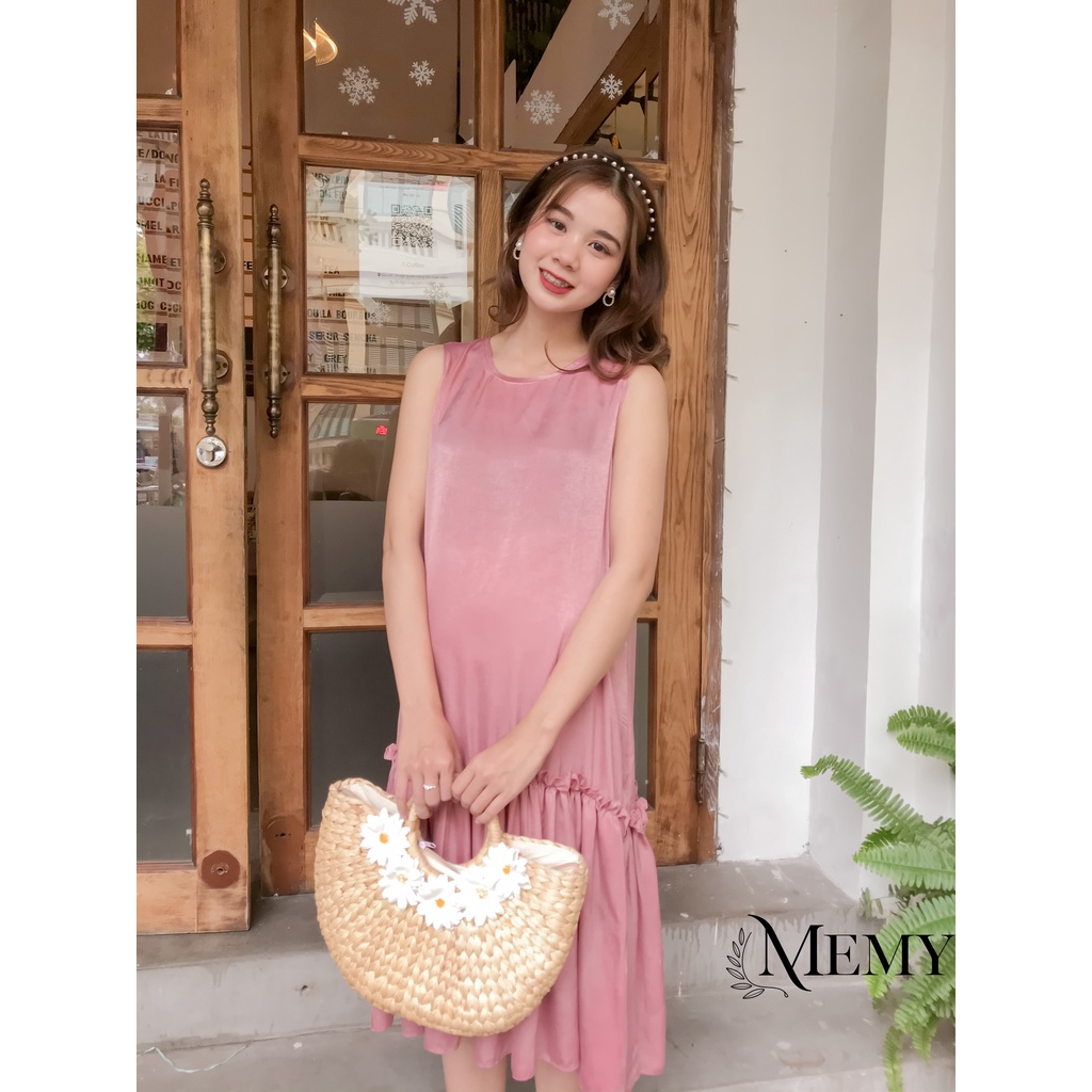 Váy bầu sau sinh Suka Dress chất lụa nhung mềm mại, dáng đuôi cá duyên dáng thiết kế bởi MEMY