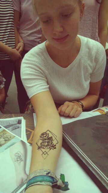 Mực henna đen hàng chuẩn có hướng dẫn sử dụng | BigBuy360 - bigbuy360.vn