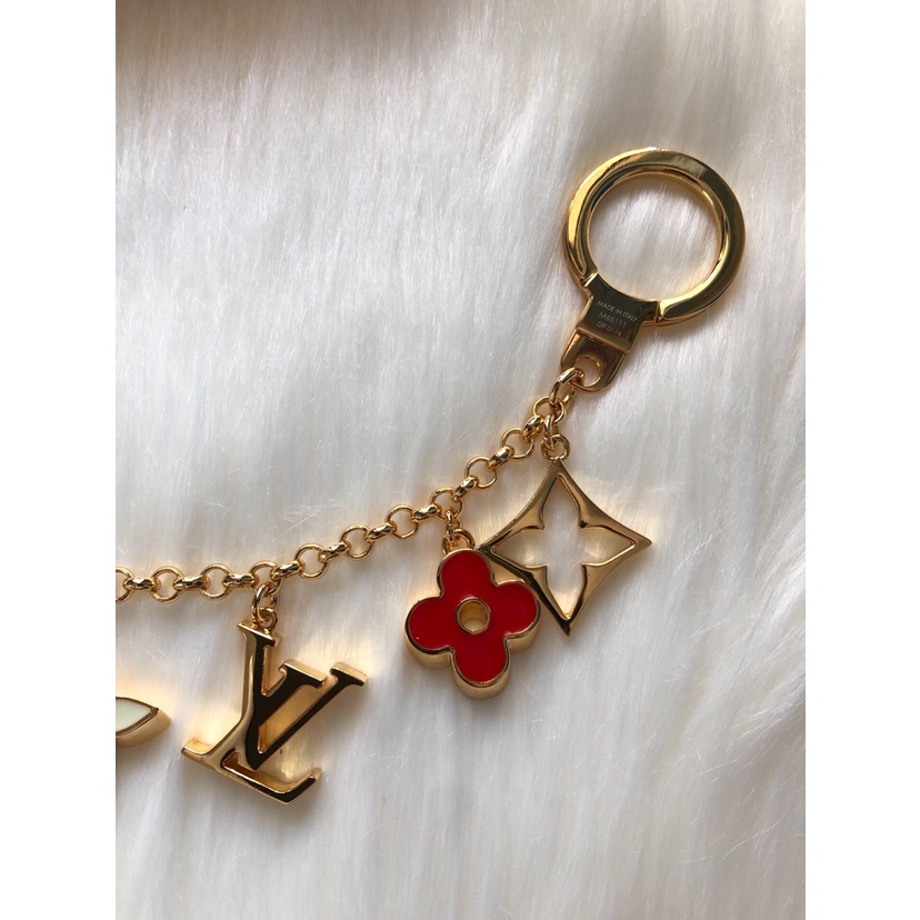 Móc khóa phối năm mặt bông hoa 2021 bằng đồng phong cách retro cho túi