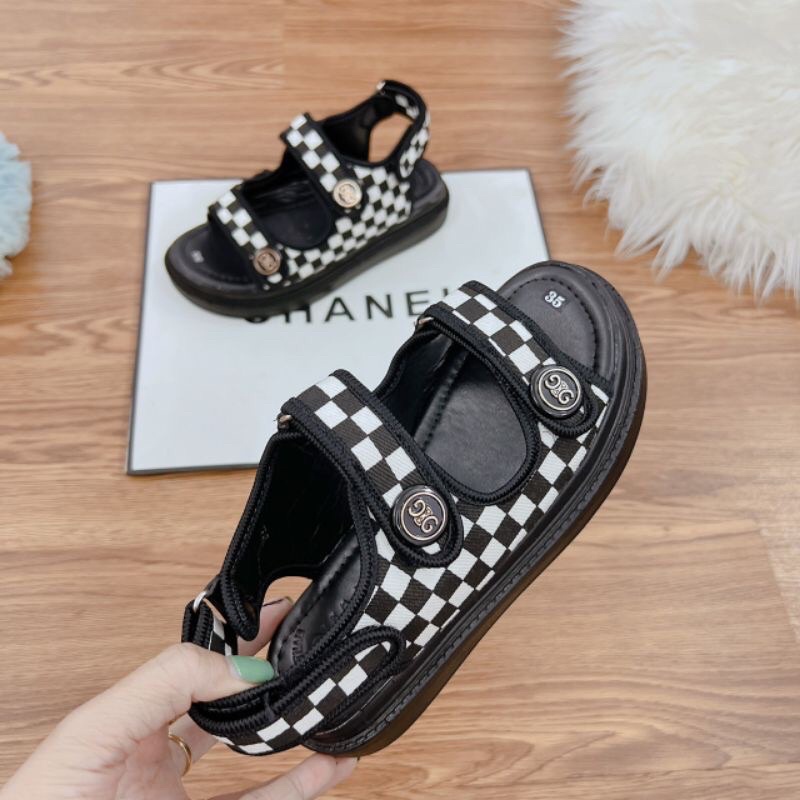 sandal nữ di học quai hậu sịn kẻ ô trẻ trung cá tính
