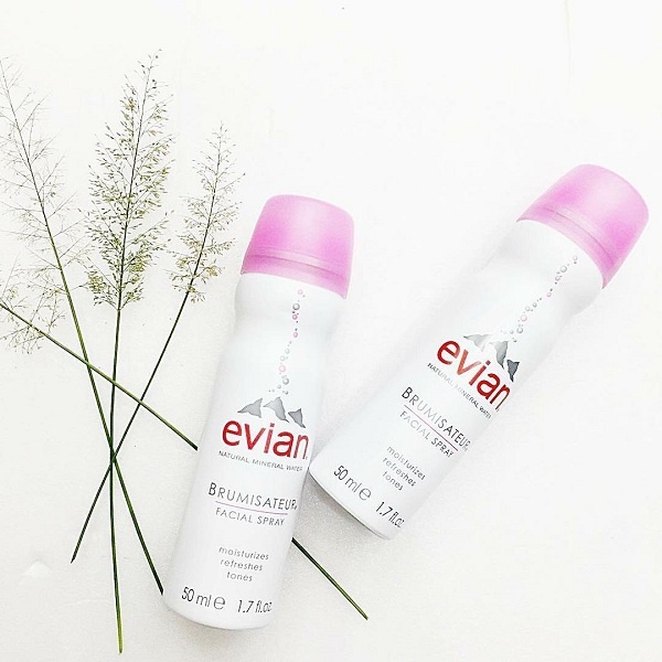 Xịt Khoáng Evian Cung Cấp Ẩm Và Làm Dịu Da Evian Spray Brumisateur Natural Mineral Water